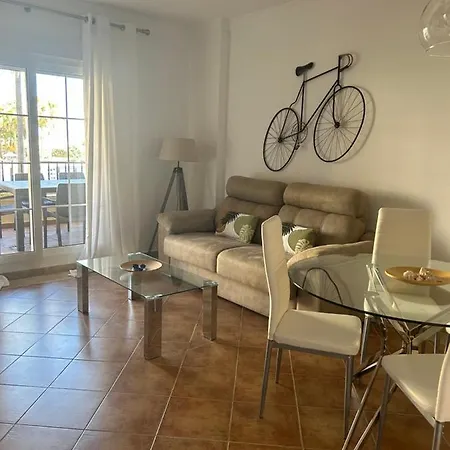 Apartamento 2 *