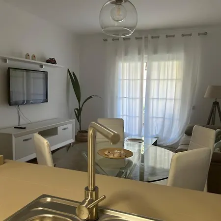 Apartamento 2 *